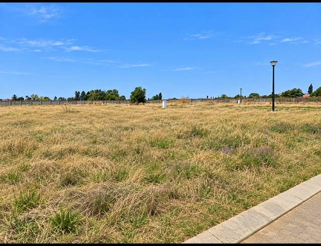802M² VACANT LAND FOR SALE IN ARCON PARK